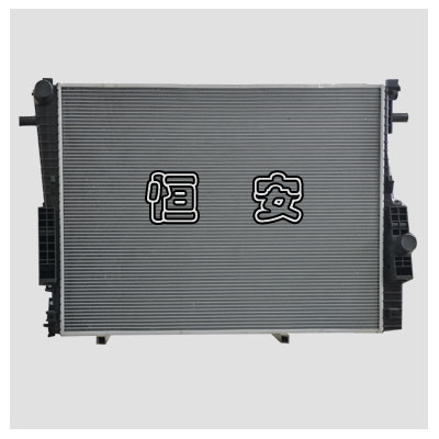 Passenger car radiator